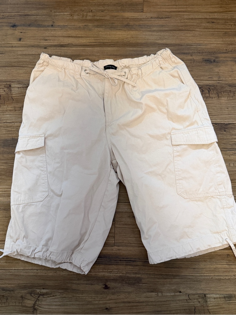 White Fox Men's Cream Cargo Shorts with Drawstring size Large